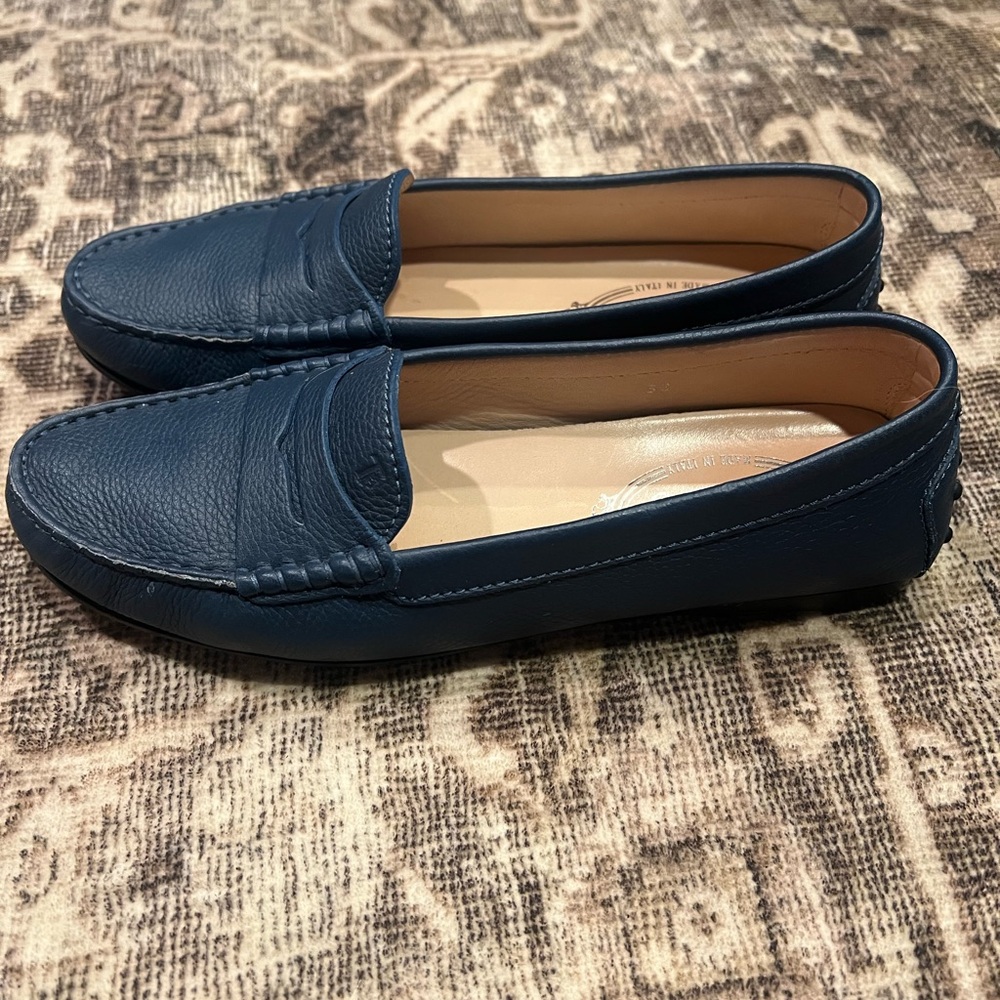 Tod's Women's Navy Leather Loafers - Picture 2 of 4